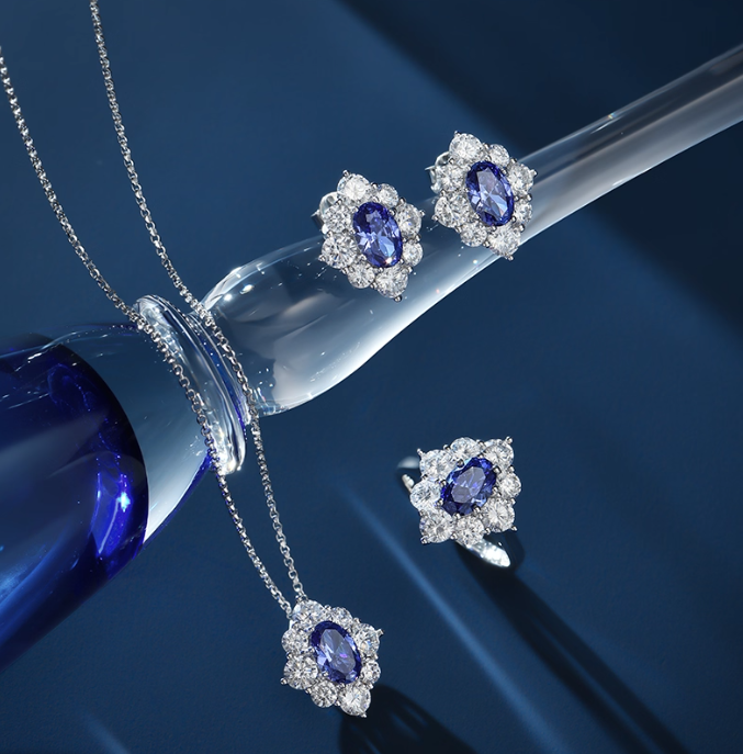 Virgo zodiac birthstone jewelry: Sapphire