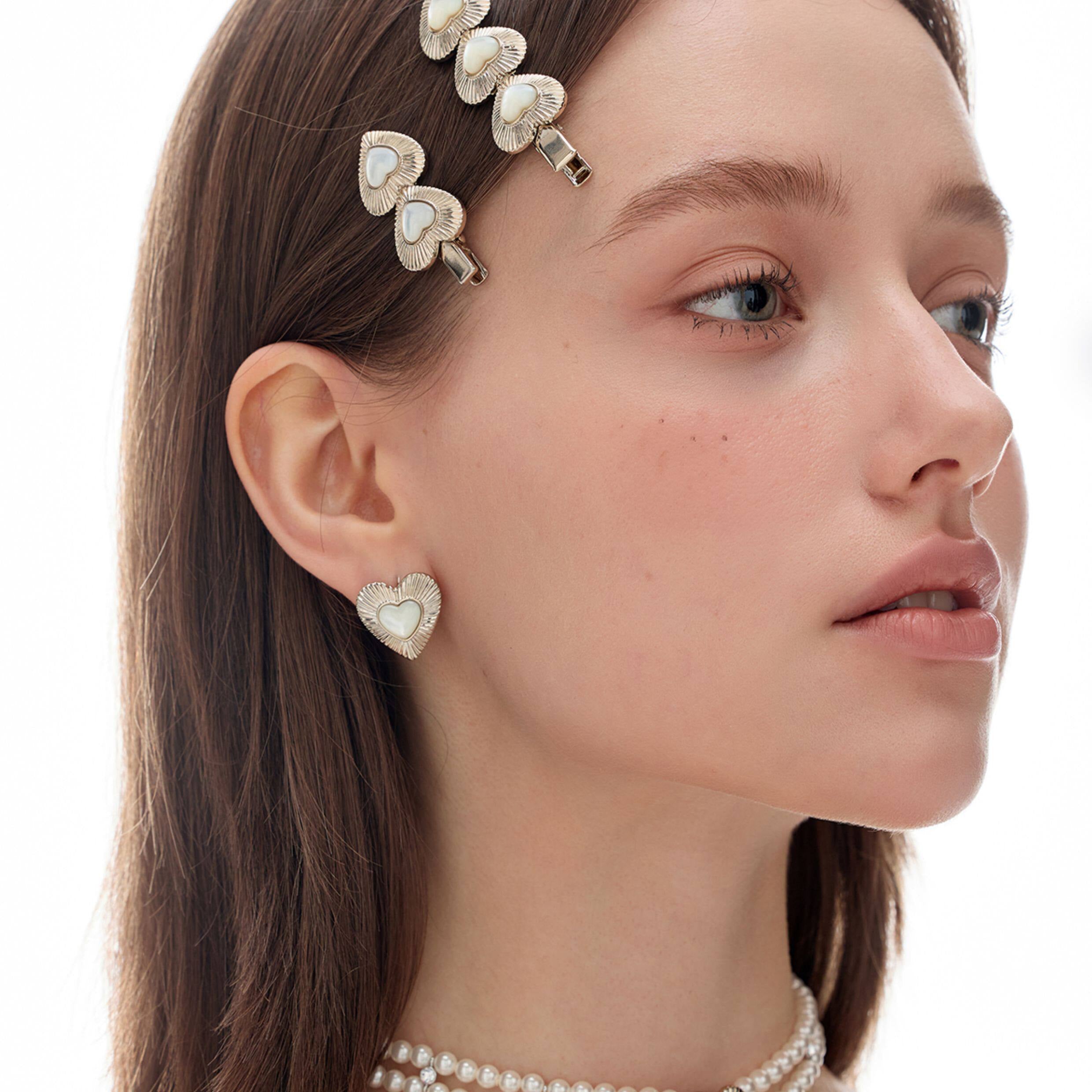 Retro Vintage Heart-Shaped Pearl Earrings