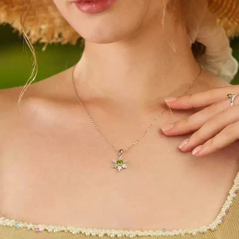Natural Peridot Snowflake Collar Necklace - OOAKB