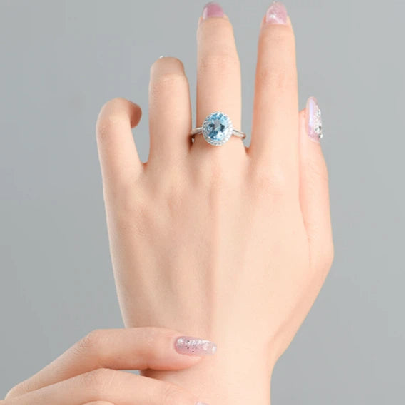 Topaz Ice Blue Pigeon Egg Ring S925 Silver Women's Style