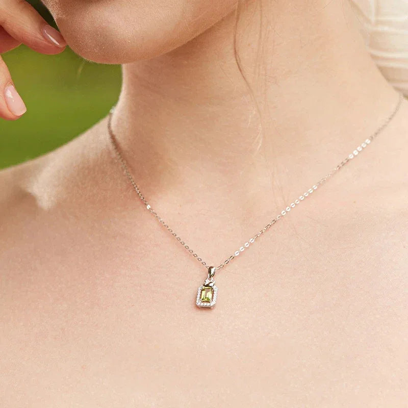 Natural Swan Peridot Collar Necklace - OOAKB
