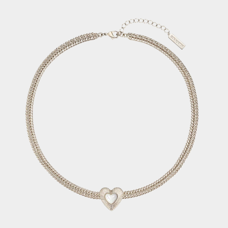 Retro Old Money Style Heart-Shaped Pearl Collarbone Chain