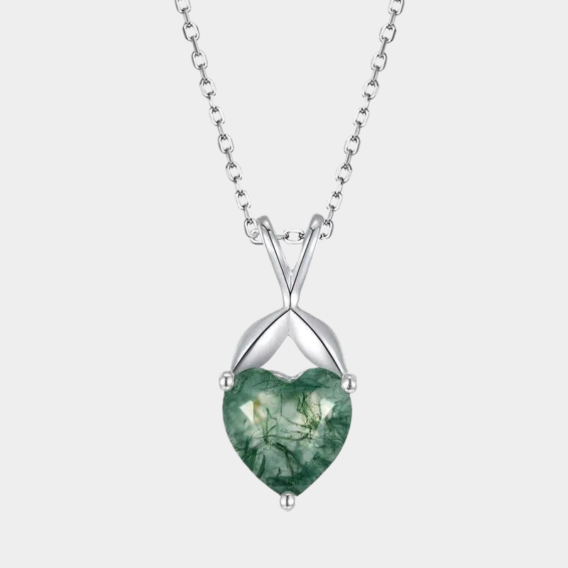 Fresh Heart-Shaped Moss Agate Collarbone Necklace