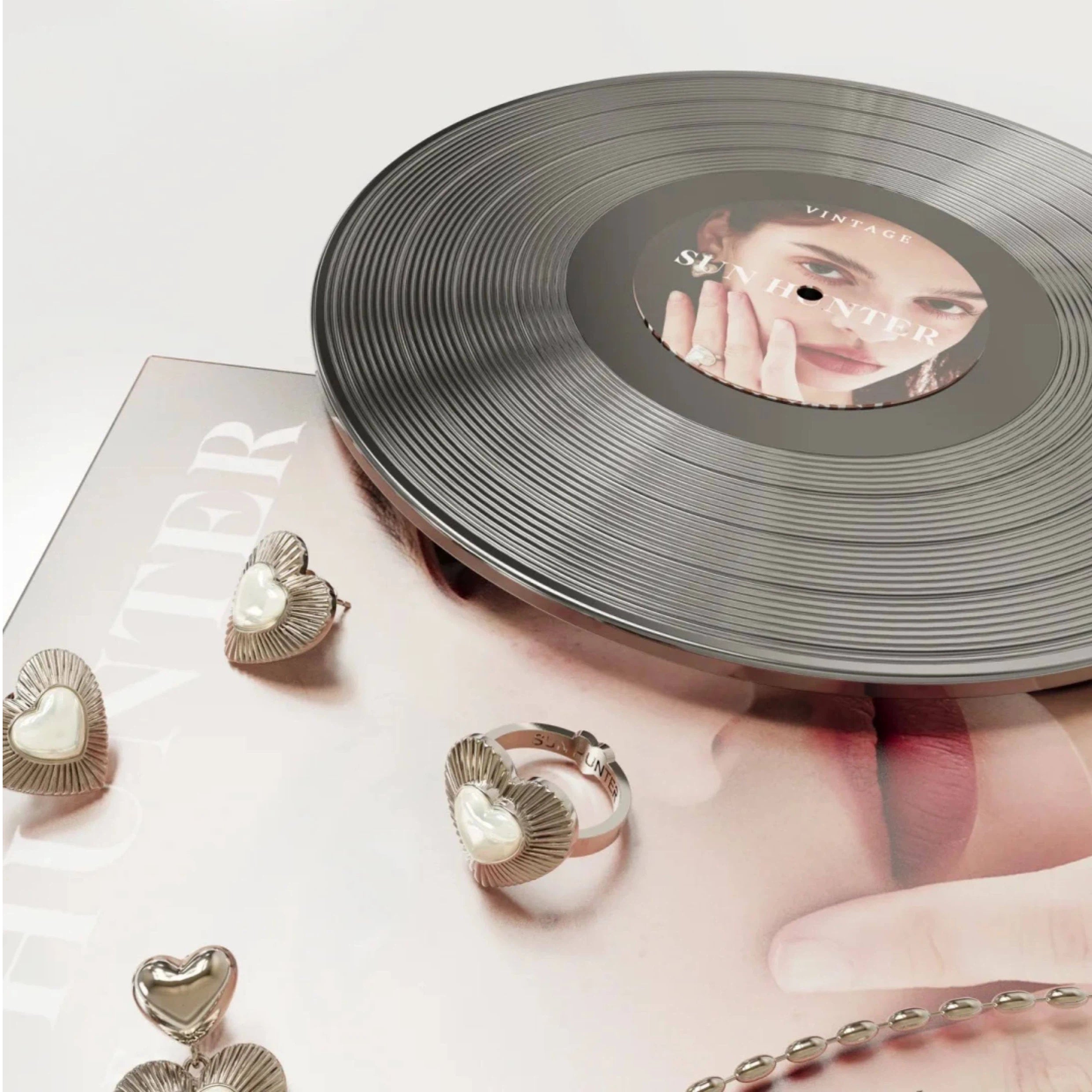 Retro Vintage Heart-Shaped Pearl Earrings