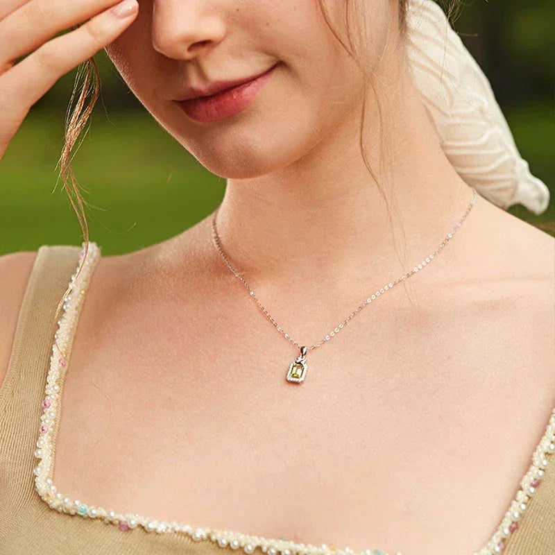 Natural Swan Peridot Collar Necklace - OOAKB