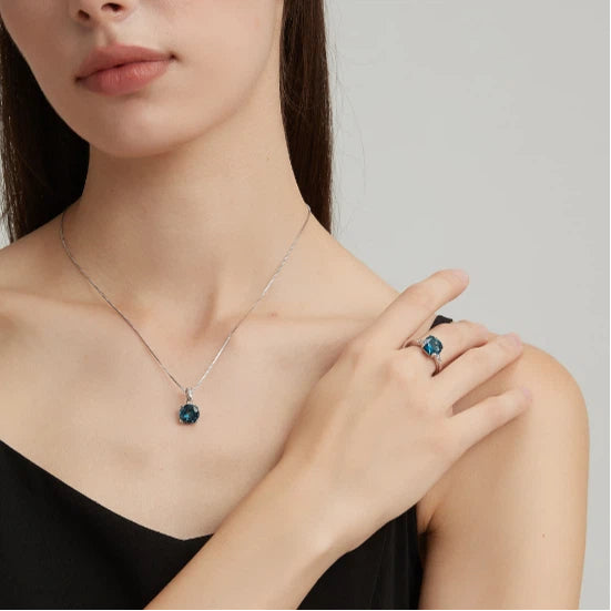 Topaz S925 Silver Open Square Ring