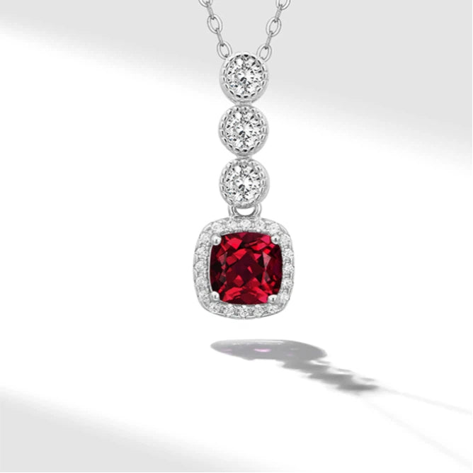 Ruby Small Square Sugar Light Luxury Collar Chain