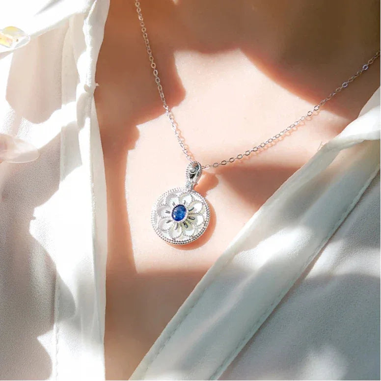 Sapphire S925 Silver Flower Border Collarbone Necklace - OOAKB