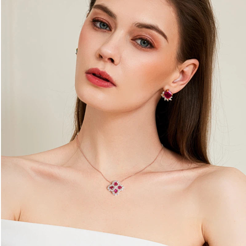 Hollow Four-Leaf Clover Ruby Necklace S925 Silver Women's Style