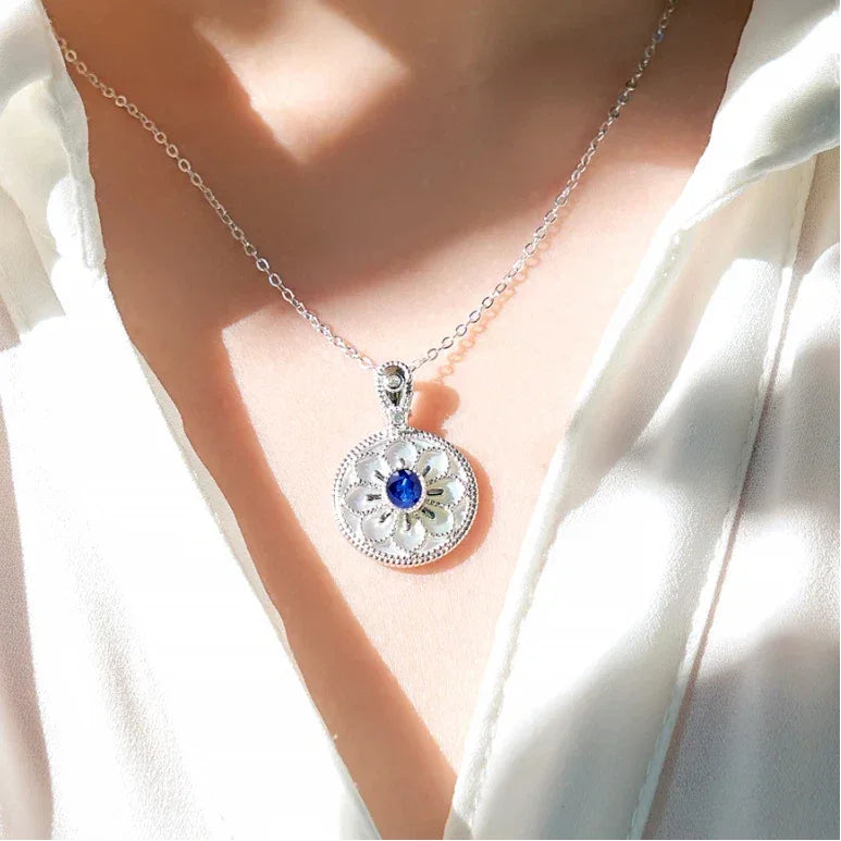 Sapphire S925 Silver Flower Border Collarbone Necklace - OOAKB