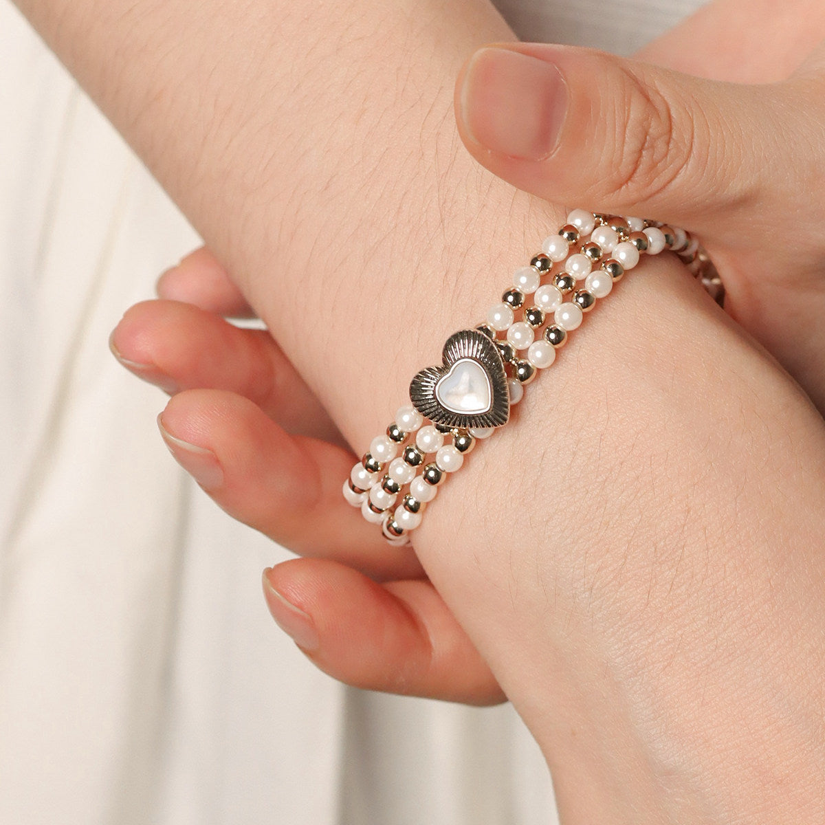 Retro Patchwork Heart-Shaped Pearl Elastic Bracelet