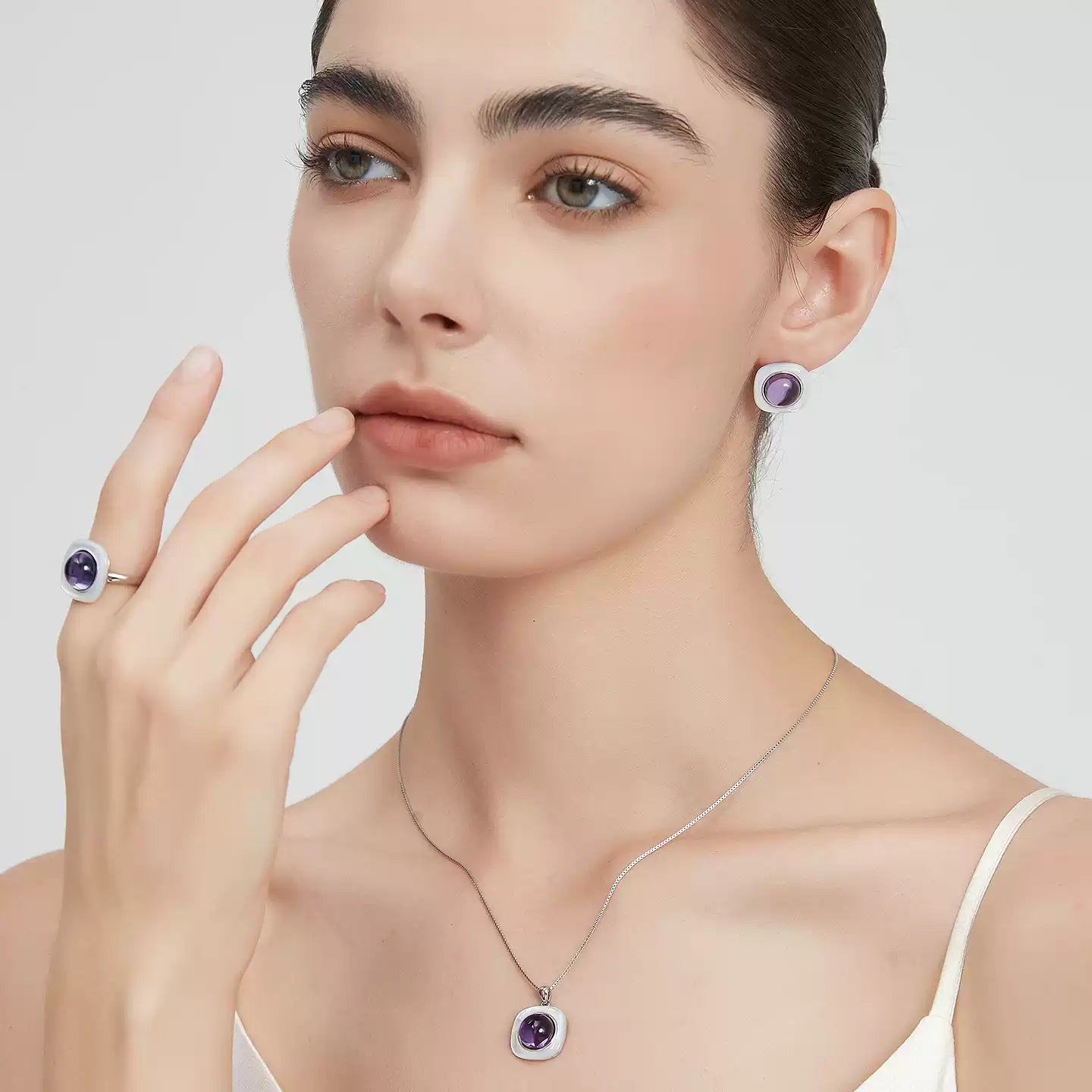 Natural Amethyst Minimalist Collar Necklace