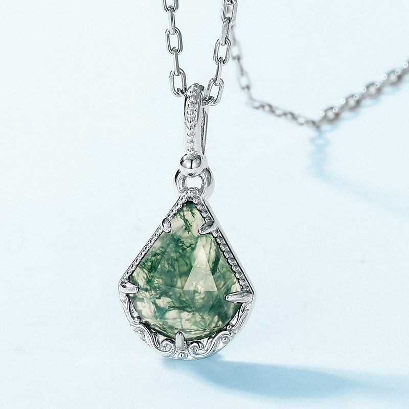 Teardrop-shaped Moss Agate Pendant