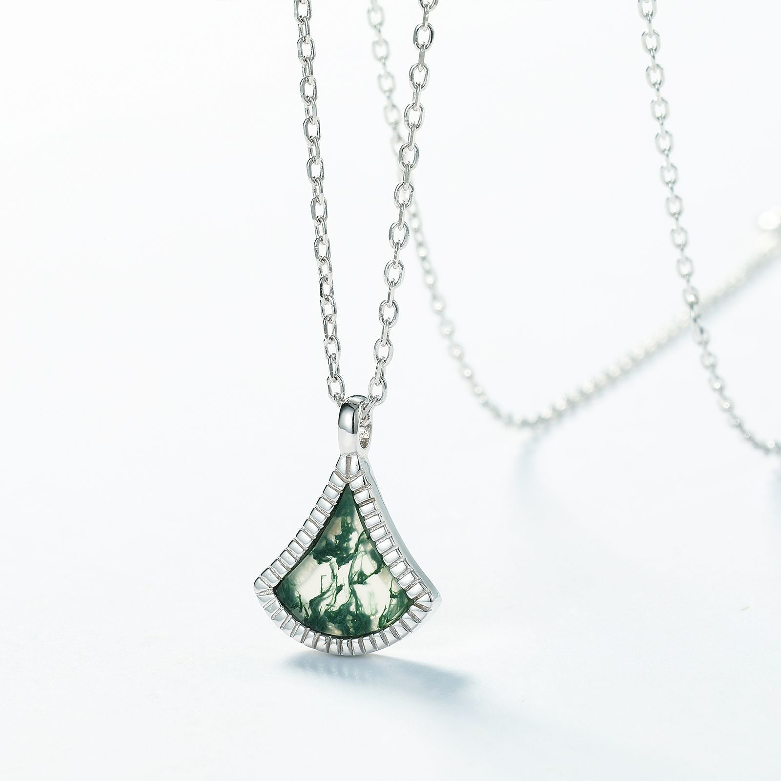 Fashion Outfit Moss Agate Collarbone Necklace