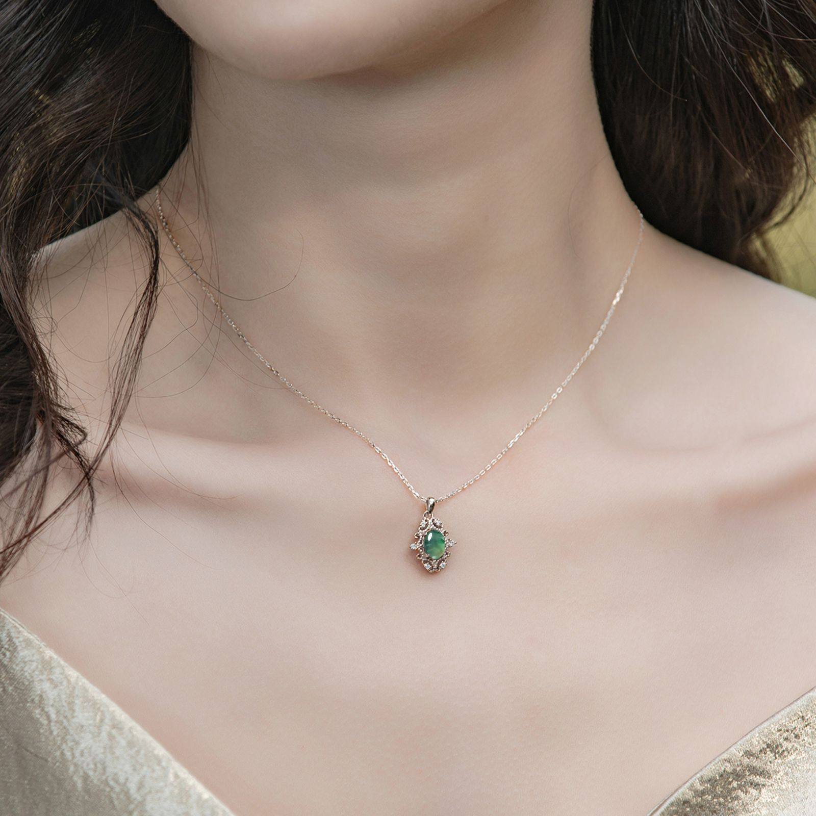 Minimalist Moss Agate Collarbone Pendant