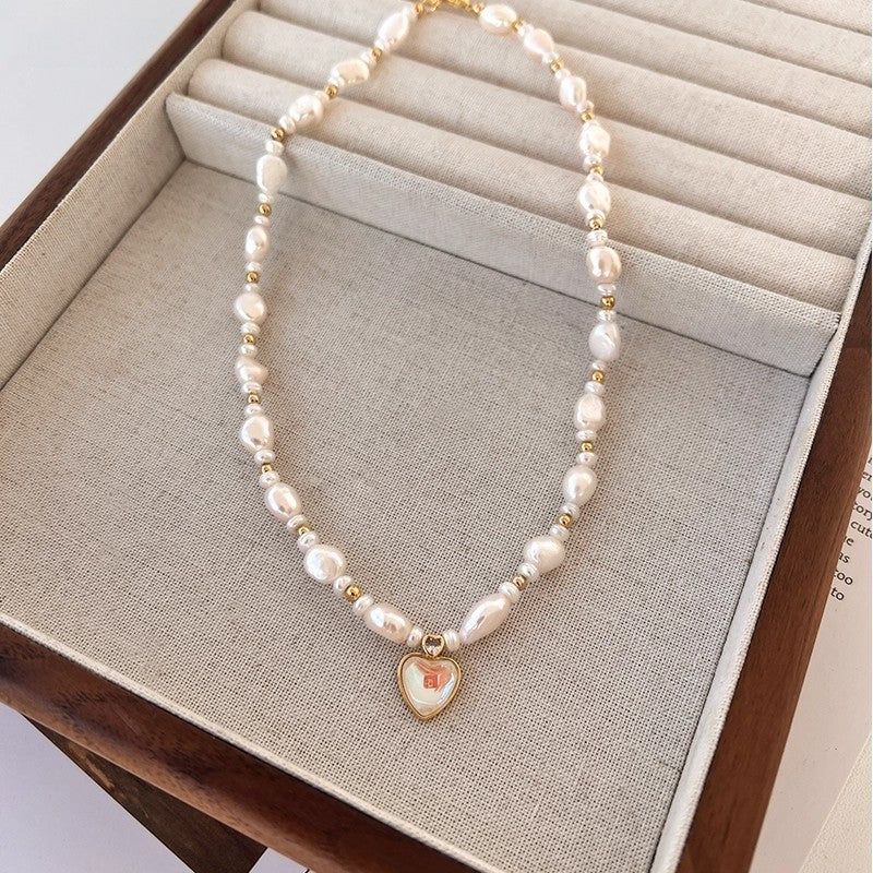 Niche Baroque Heart-Shaped Pearl Collarbone Chain