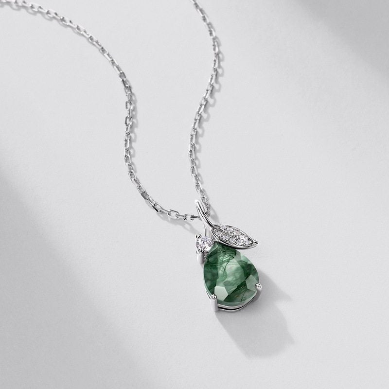Minimalist and Light Luxury Teardrop Moss Agate Pendant Necklace