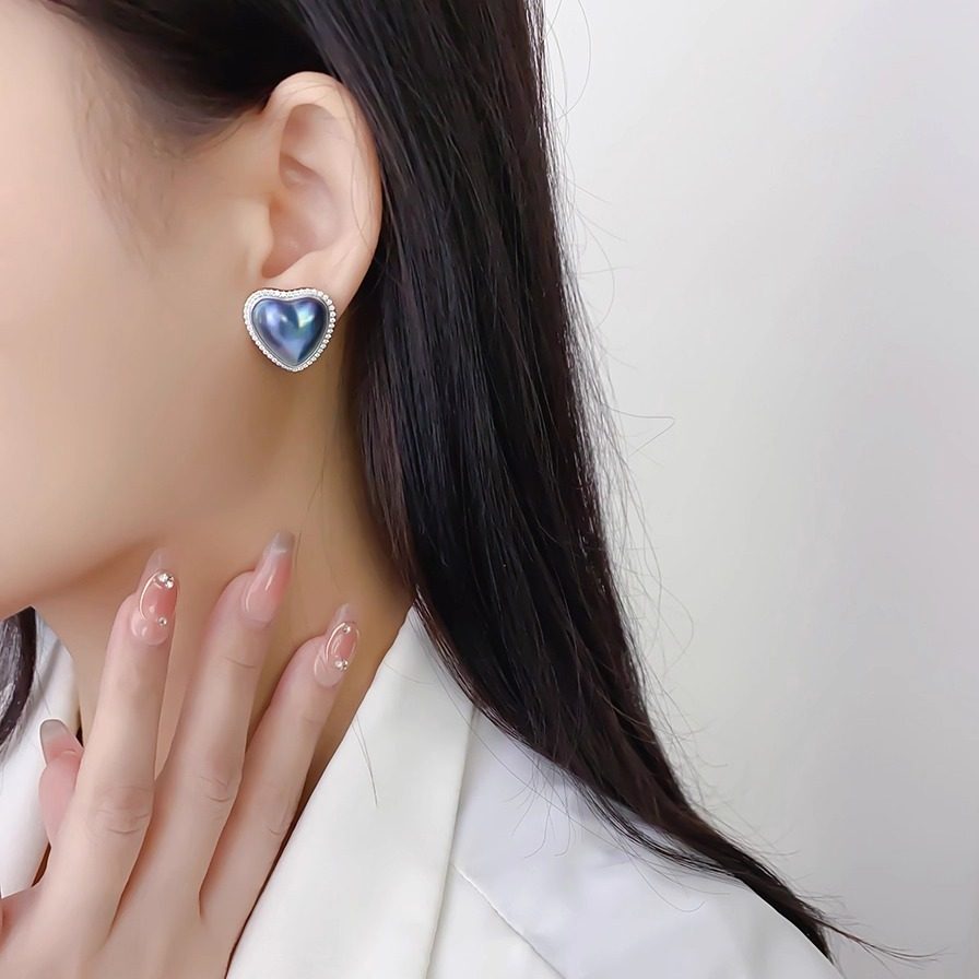 Blue Heart-Shaped Pearl Earrings