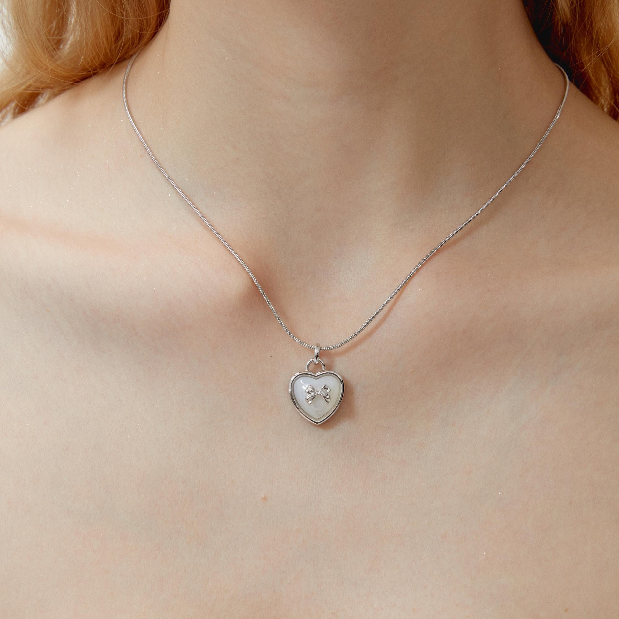 Mini Bowknot Heart-Shaped Pearl Pendant Necklace