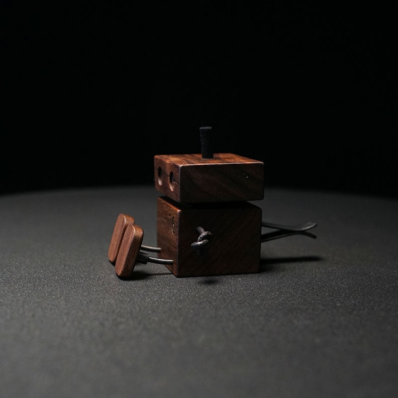 Custom Number Walnut Wood Robot Car Diffuser – Personalized Lucky Number Dashboard Ornament