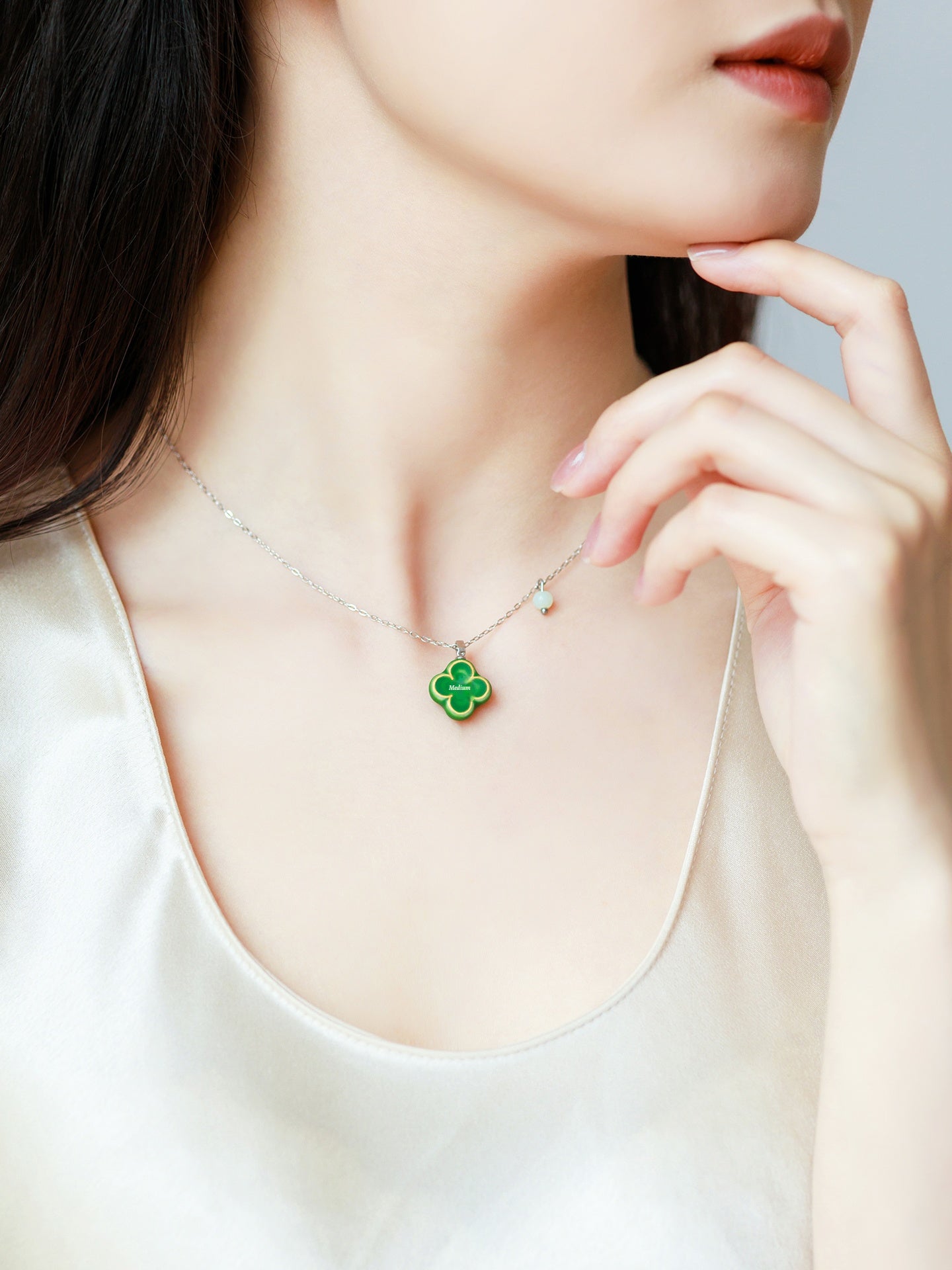 Customized Natural Topaz Four-Leaf Clover Necklace - 9th Anniversary Lucky Motif