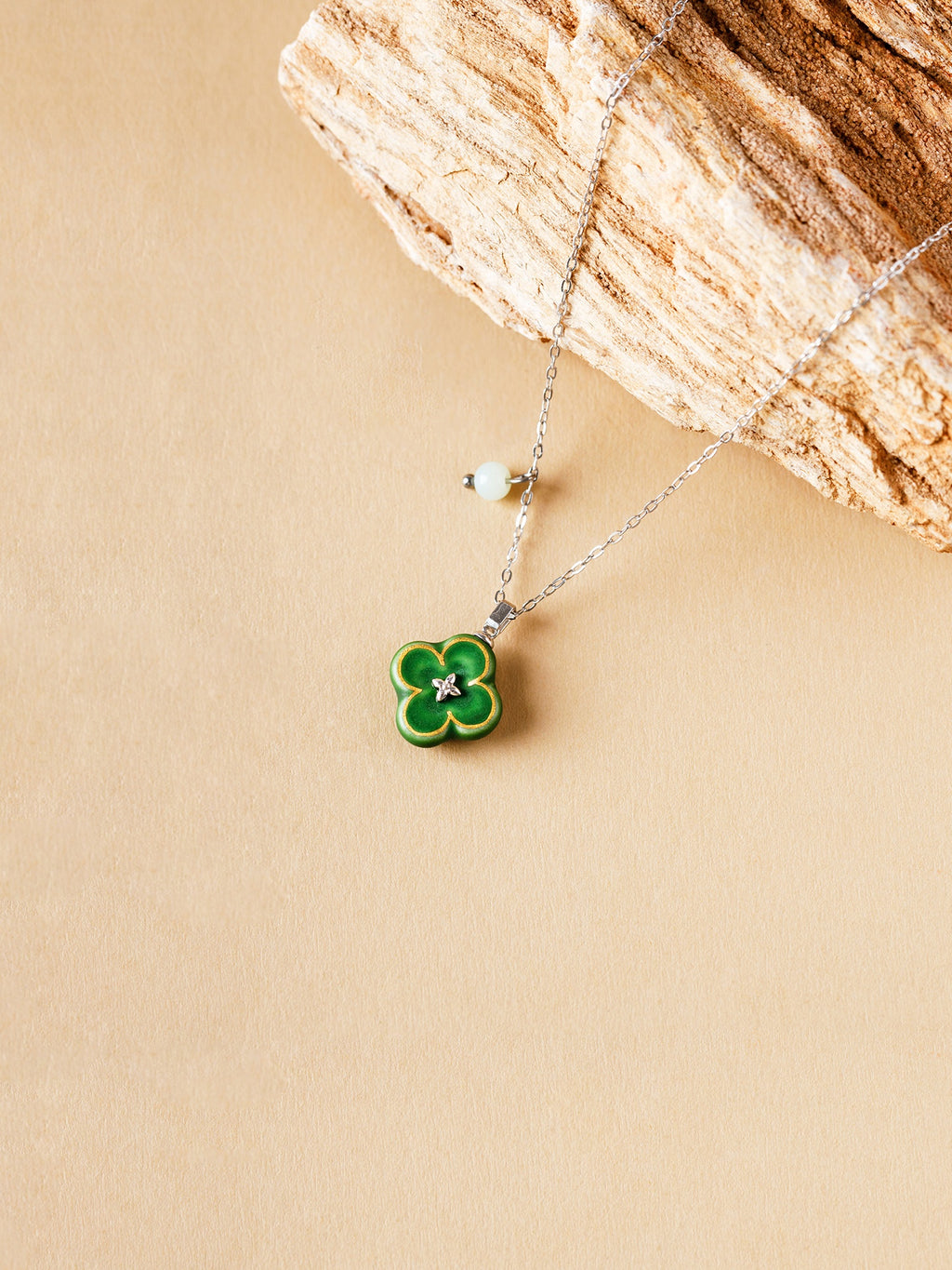 Ceramic Four-Leaf Clover Necklace – 9th Anniversary Gift for Her