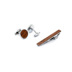 This image showcases a customized wooden wedding gift set, featuring men's wooden cufflinks and a tie clip. The set is elegantly presented in a black box, with the wooden elements highlighting a natural grain pattern. Perfect for adding a touch of sophistication to formal attire, this tailor - made set is an ideal gift for grooms or husbands.
