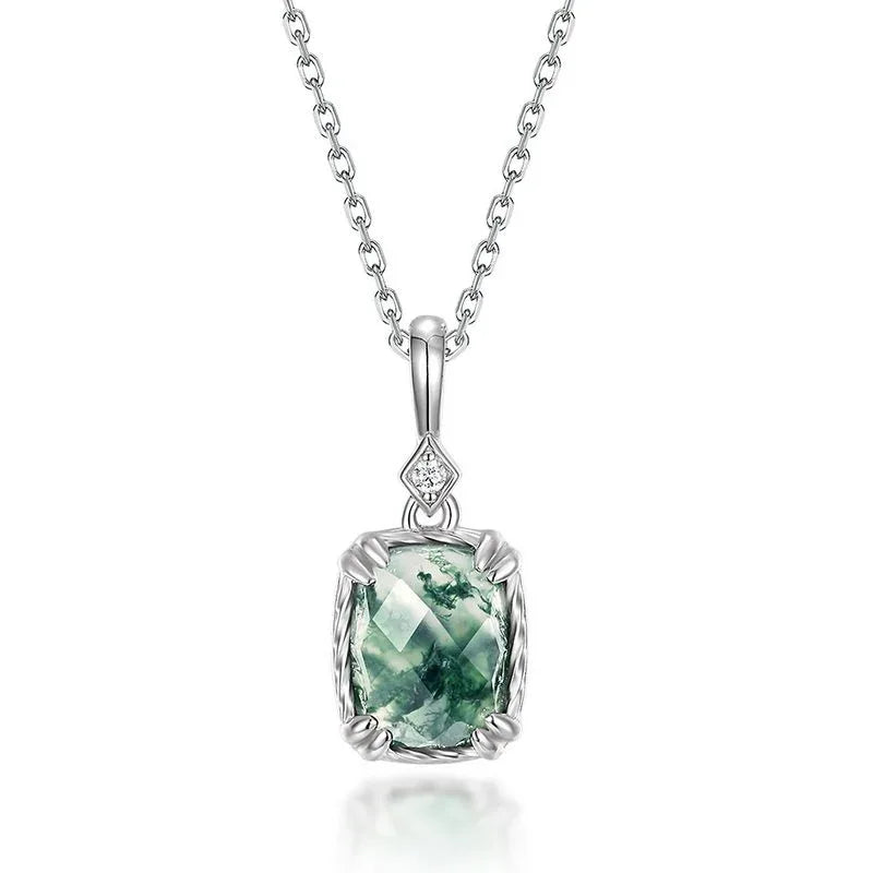 Checkered Surface Moss Agate Pendant — setting detail 6