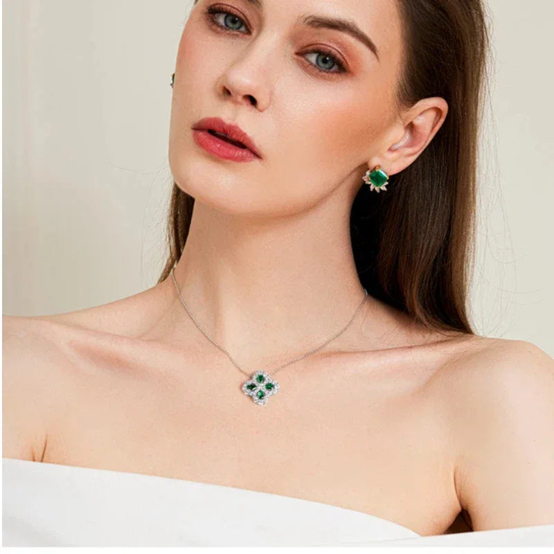 Four-Leaf Emerald Clover Pendant Necklace presentation box product view