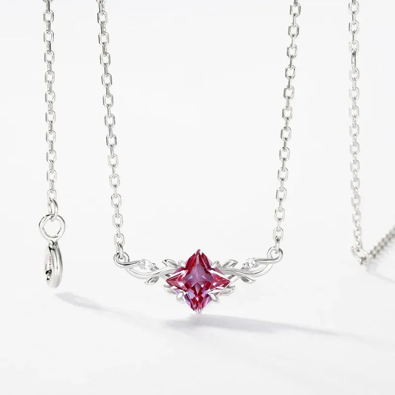 Kite-cut Alexandrite vine collar necklace, pink-toned Alexandrite view under alternate lighting