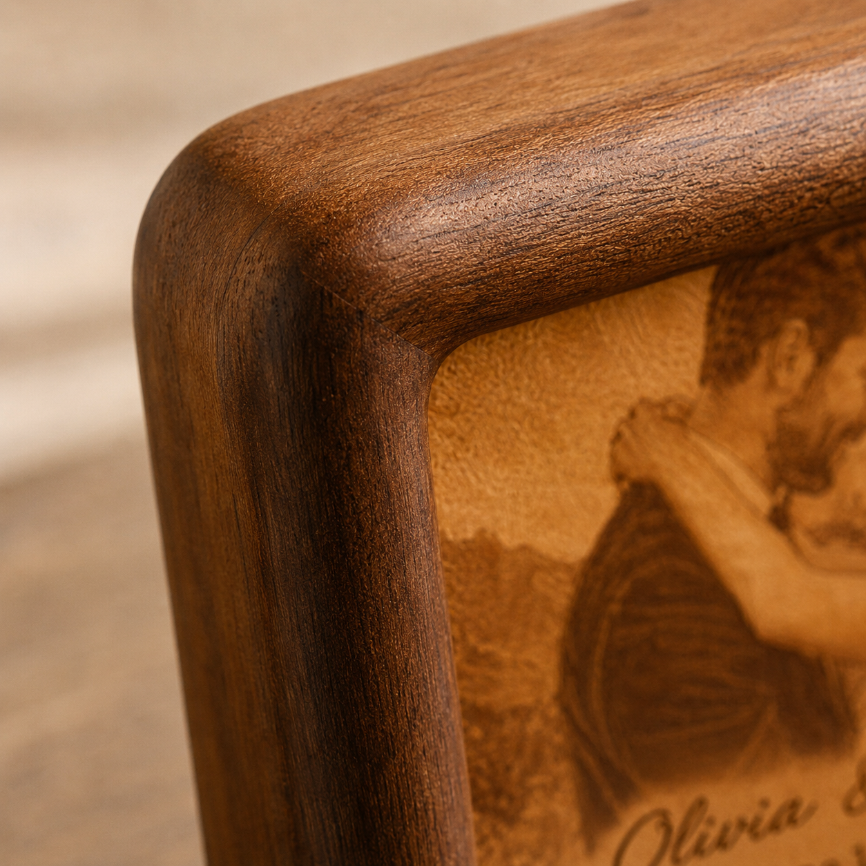Personalized Leather Anniversary Keepsake Frame, size and feature guide