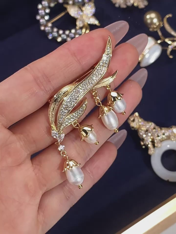 Natural Freshwater Pearl Lily of the Valley Tassel Brooch