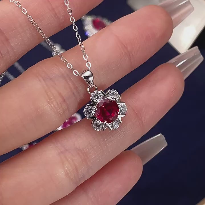 Ruby Small Square Sugar Light Luxury Collar Chain