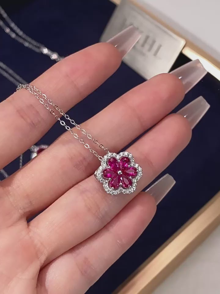 Brilliant Flower Ruby Flower Light Luxury Collar Chain
