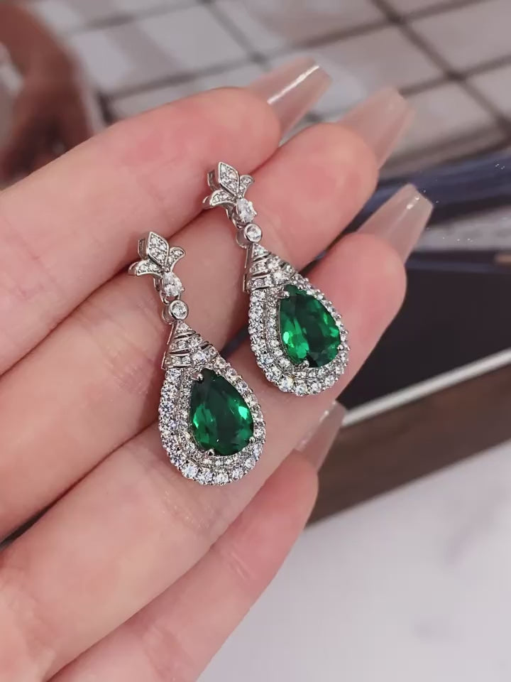 Emerald Large Teardrop Retro Stud Earrings S925 Silver Women's Style
