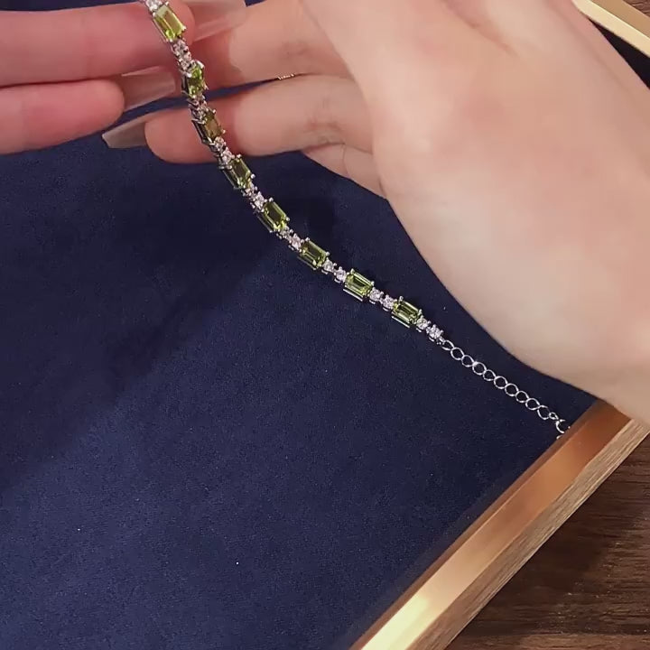 Natural Peridot Adjustable Bracelet Women's Style