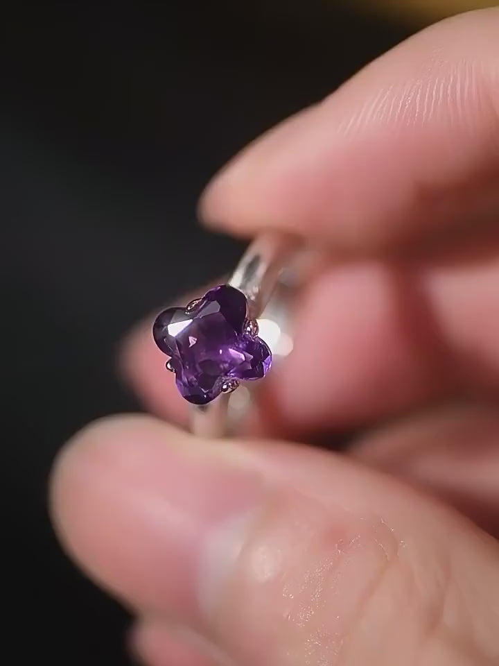 Star Wish Series Four-Leaf Clover Natural Amethyst Ring