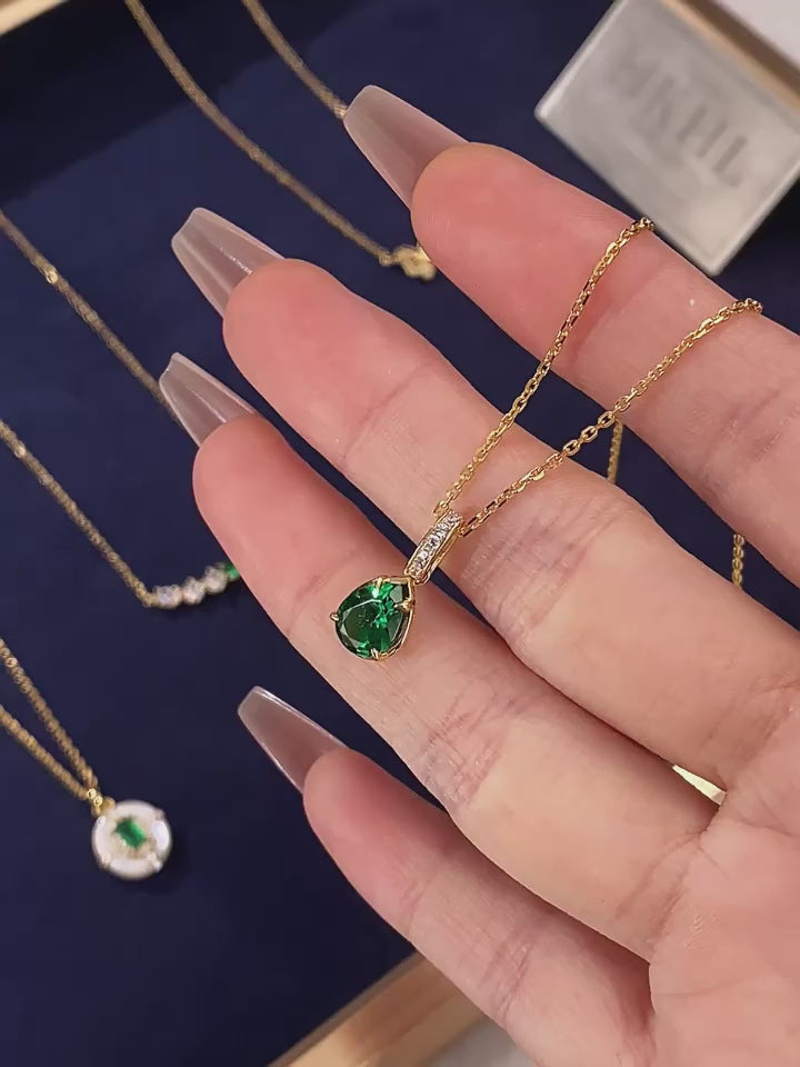 Teardrop One Carat Emerald Necklace S925 Silver Women's Style