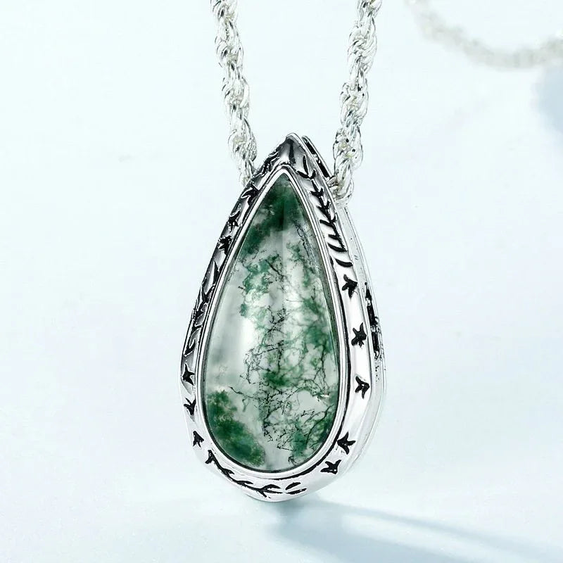 Retro Teardrop Moss Agate Pendant Necklace — pendant close-up 3