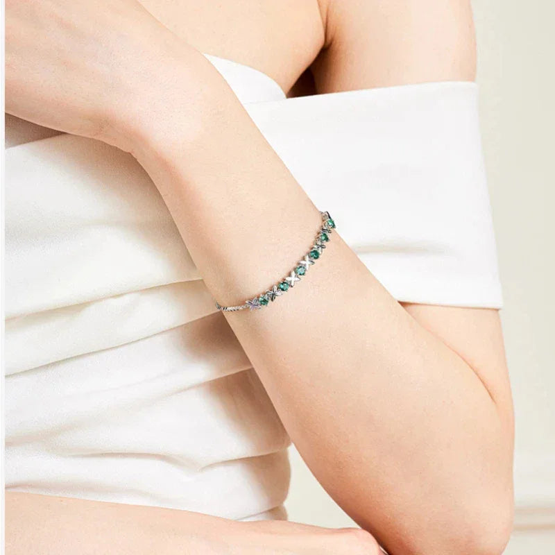 Six-Flower Emerald Adjustable Bracelet presentation box product view