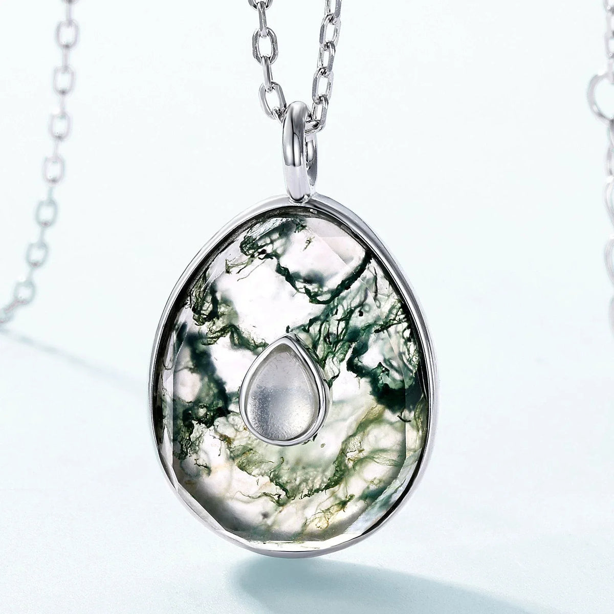 Women's Oval Moss Agate Pendant Necklace — pendant close-up 3